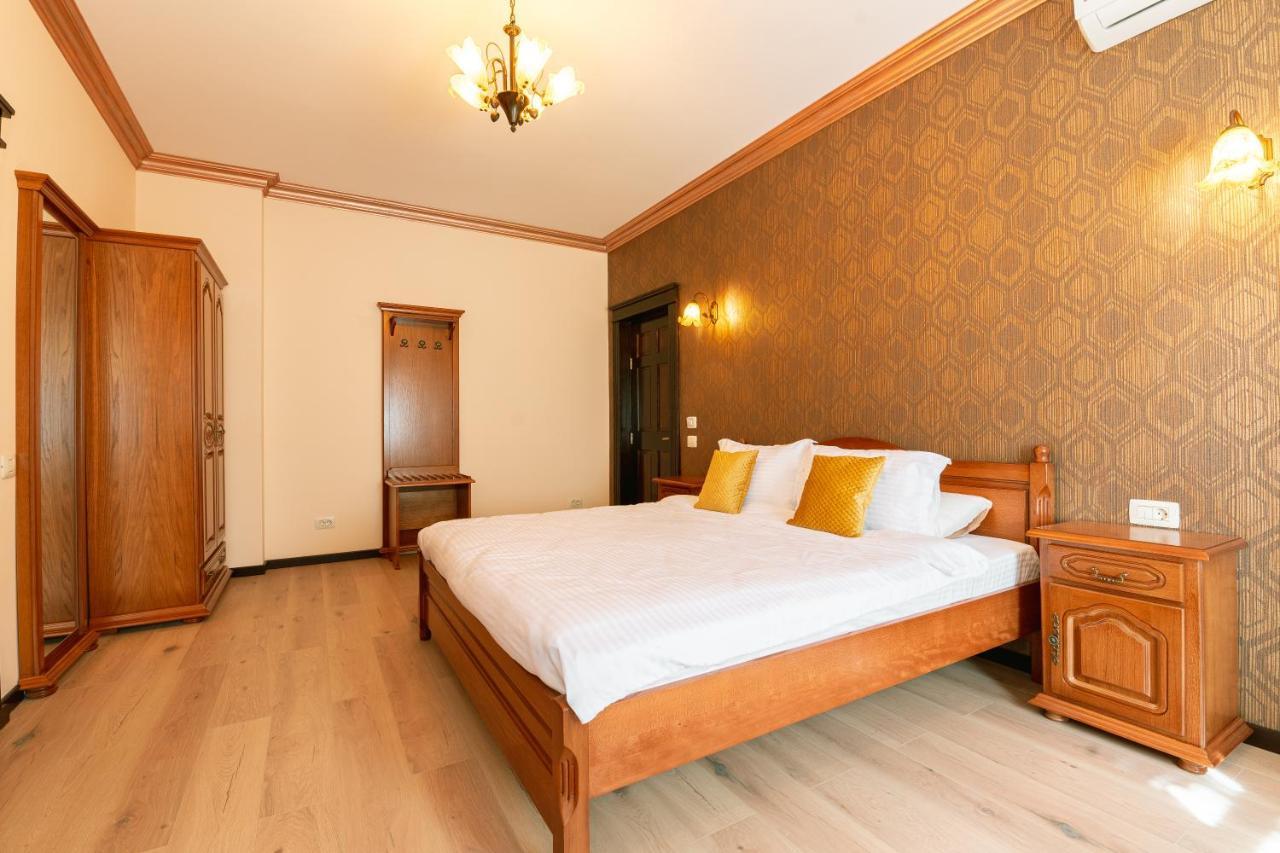 Vila Genia Câmpulung Moldovenesc Extérieur photo