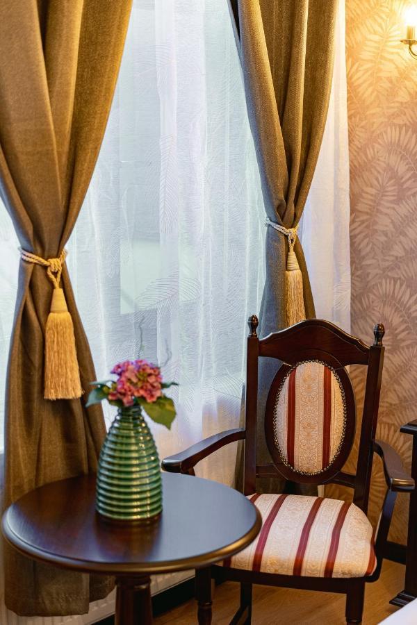 Vila Genia Câmpulung Moldovenesc Extérieur photo