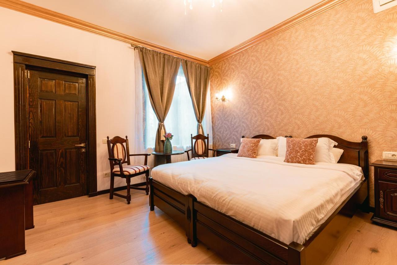 Vila Genia Câmpulung Moldovenesc Extérieur photo